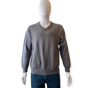 Northern Isles V Neck Pullover Sweater